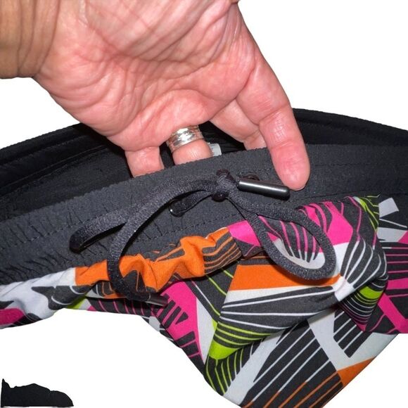 Fabletics Running, Jogger Shorts Size Medium - Picture 5 of 7